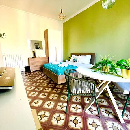 Charming Rooms Loreto 8 Милан Экстерьер фото