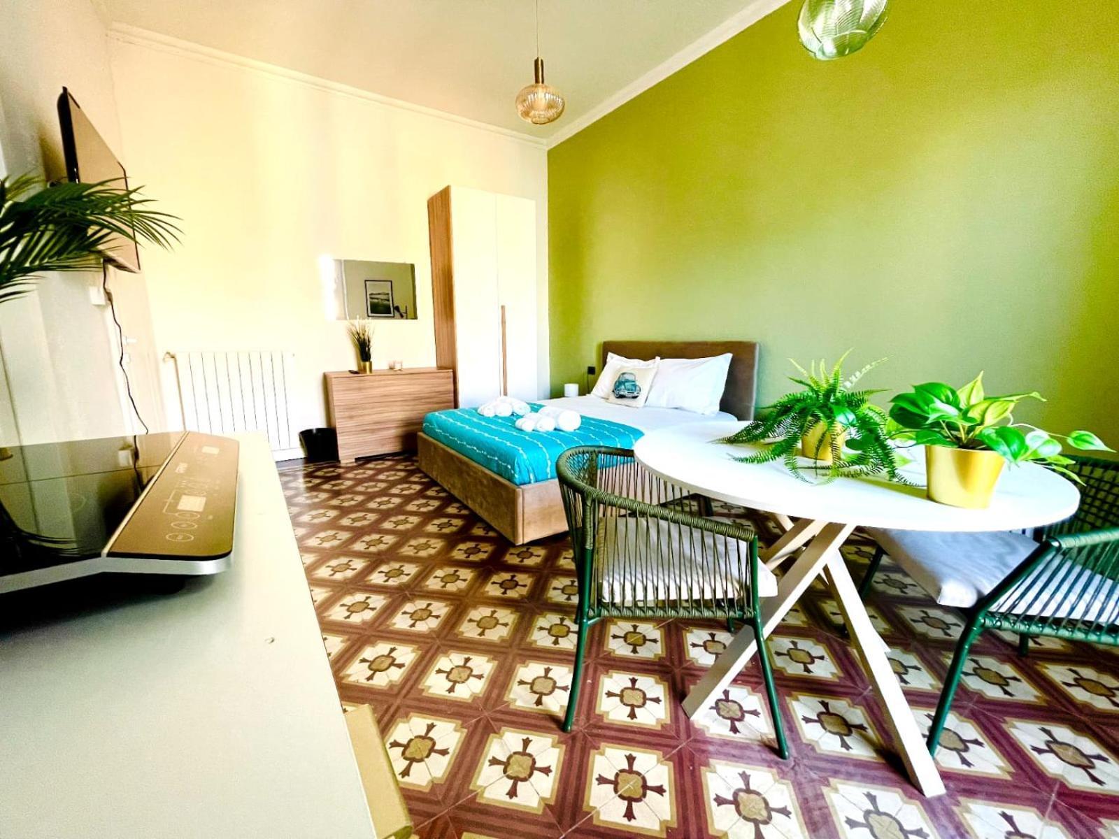 Charming Rooms Loreto 8 Милан Экстерьер фото