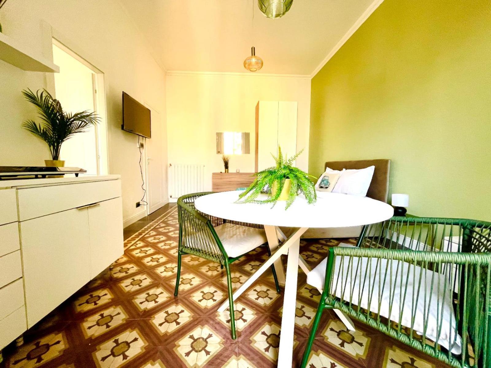 Charming Rooms Loreto 8 Милан Экстерьер фото