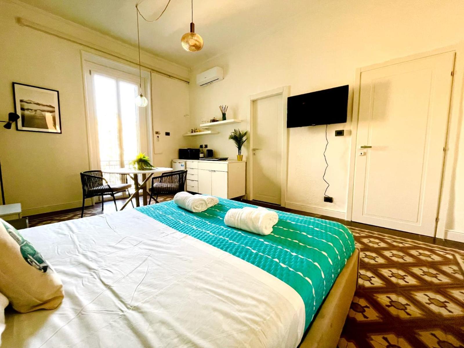 Charming Rooms Loreto 8 Милан Экстерьер фото